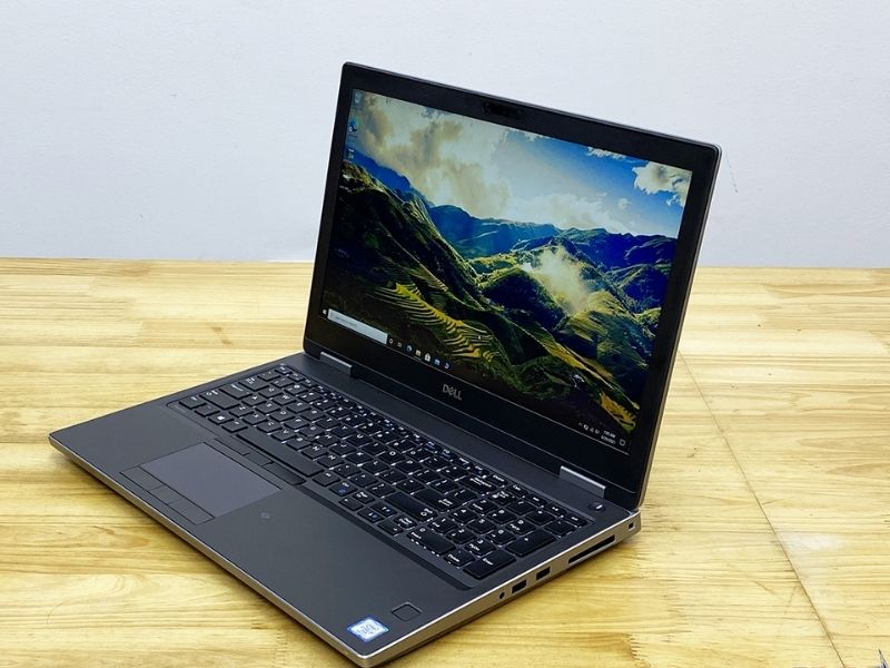 Laptop Dell Precision 7540 core i7