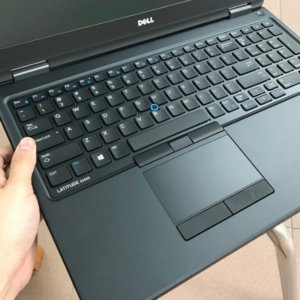Laptop Dell latitude 5550 core i7